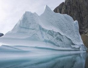Pulau Es Kutub Utara Mencair